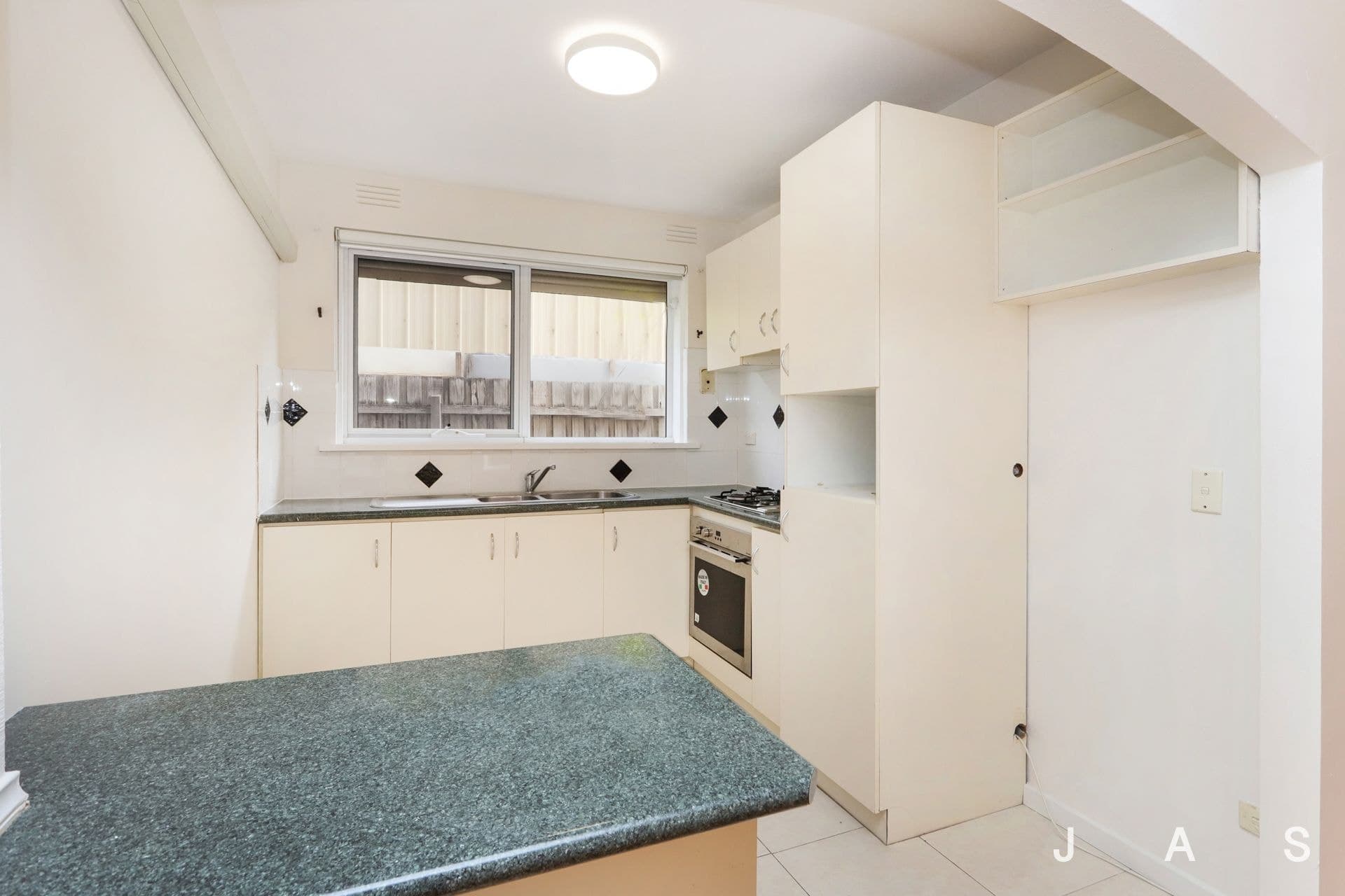 6/12 Carmichael Street West Footscray VIC, West Footscray - Thumbnail 7