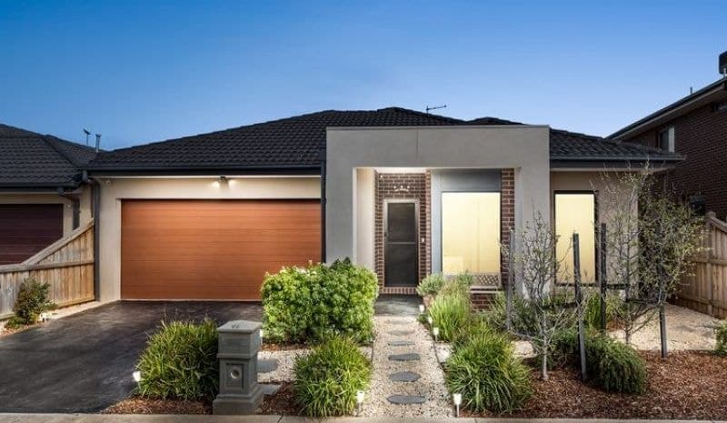 46 Timbarra Drive Werribee VIC, Werribee - Thumbnail 2