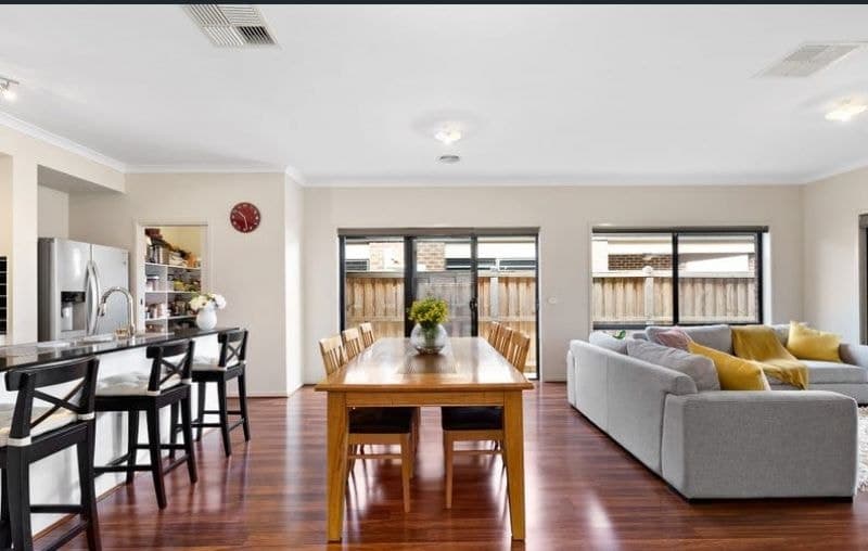46 Timbarra Drive Werribee VIC, Werribee - Thumbnail 3
