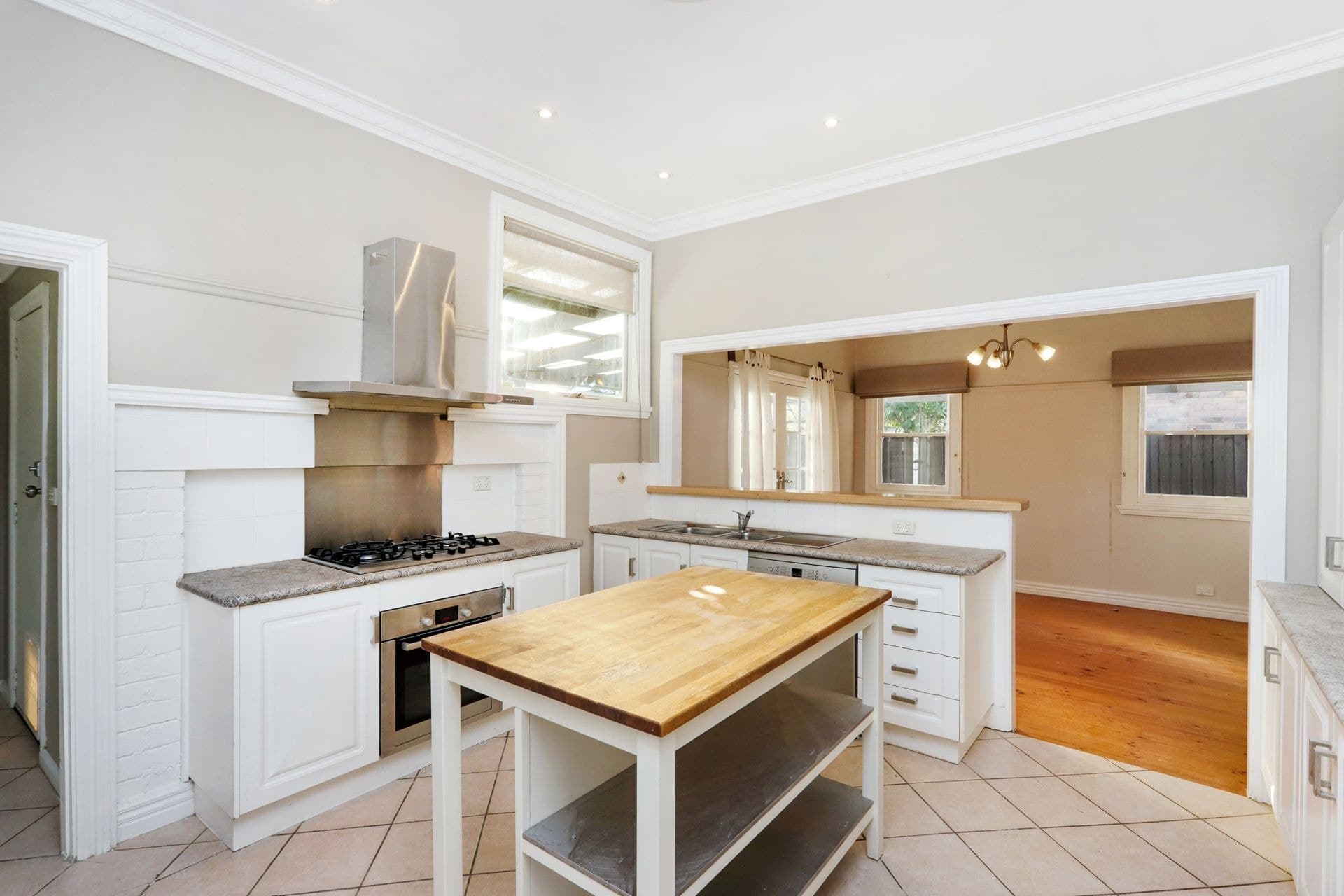 18 Howard Street Maidstone VIC, Maidstone - Thumbnail 5