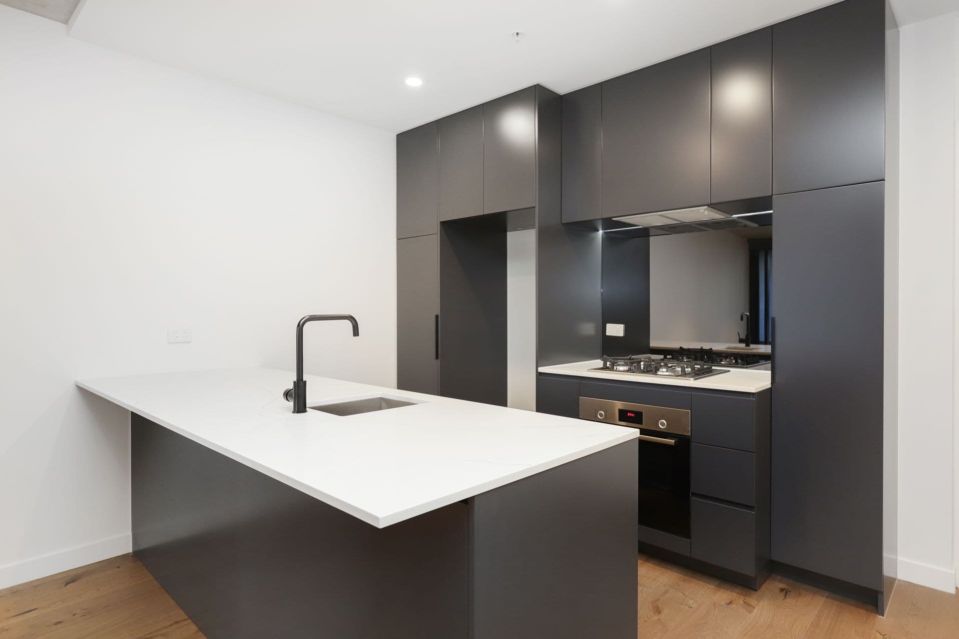 303c/6 Joseph Road Footscray VIC, Footscray - Thumbnail 5