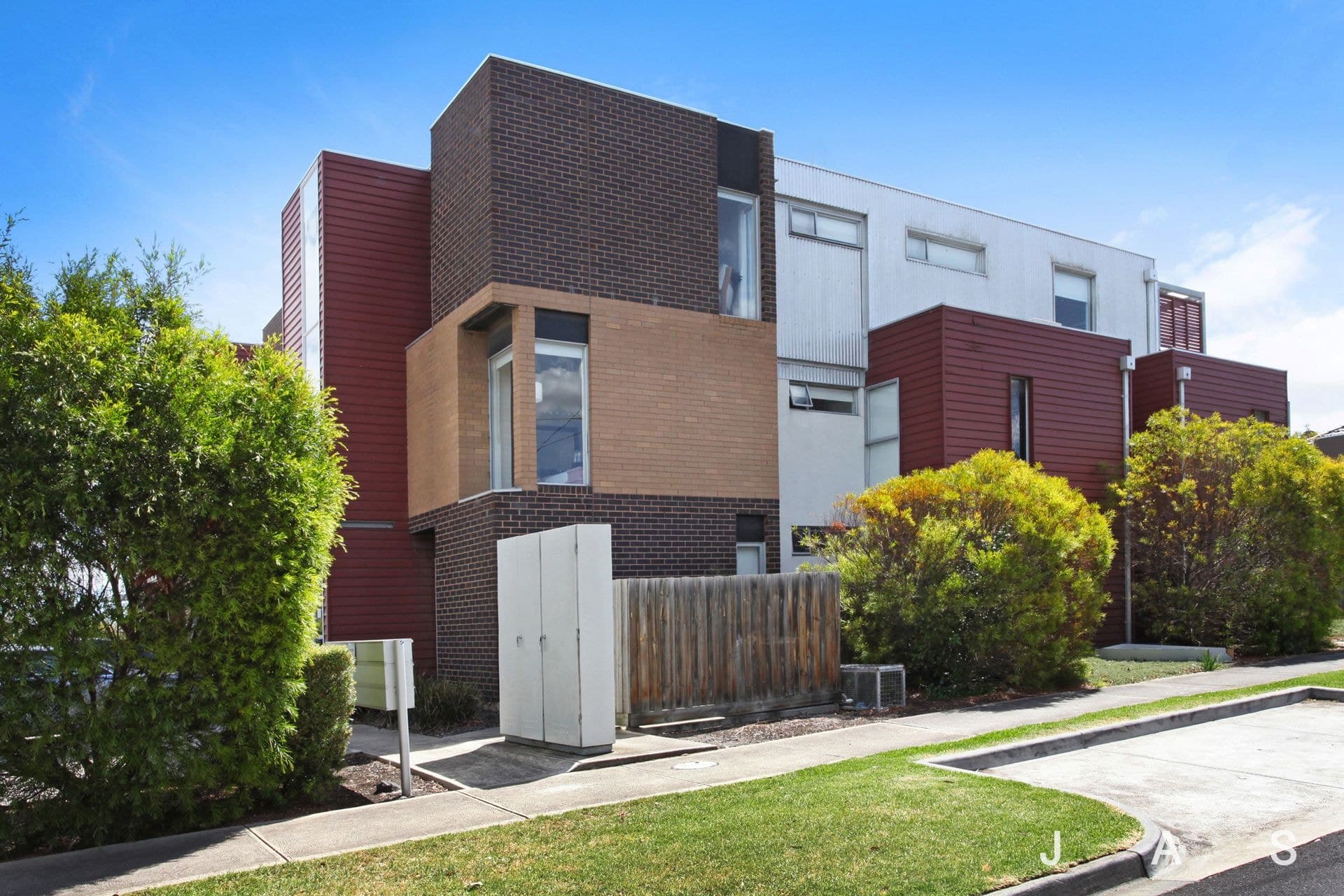 14/1 Marnoo Street Braybrook VIC, Braybrook - Thumbnail 2