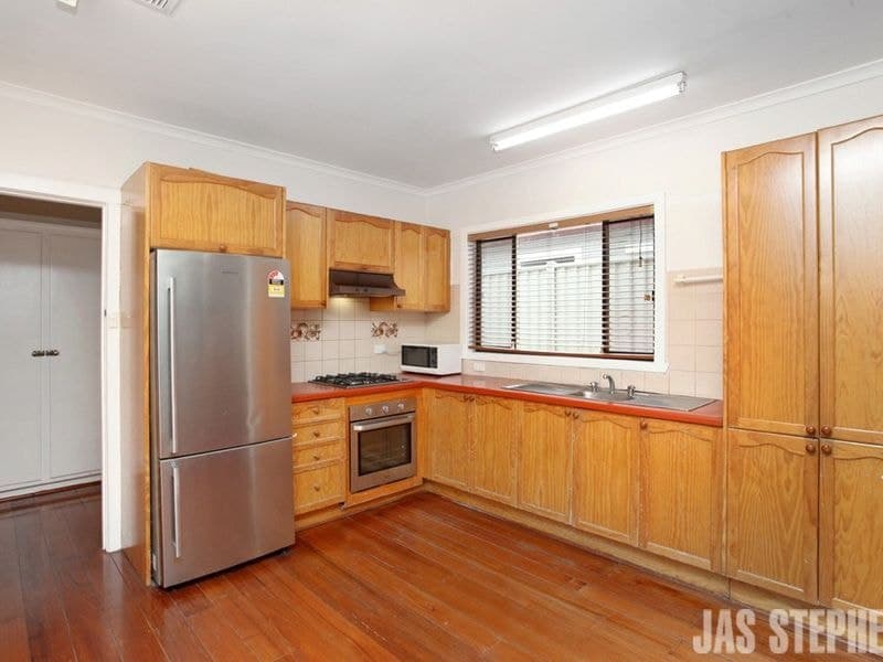 112 Alma Street WEST FOOTSCRAY VIC, West Footscray - Thumbnail 4