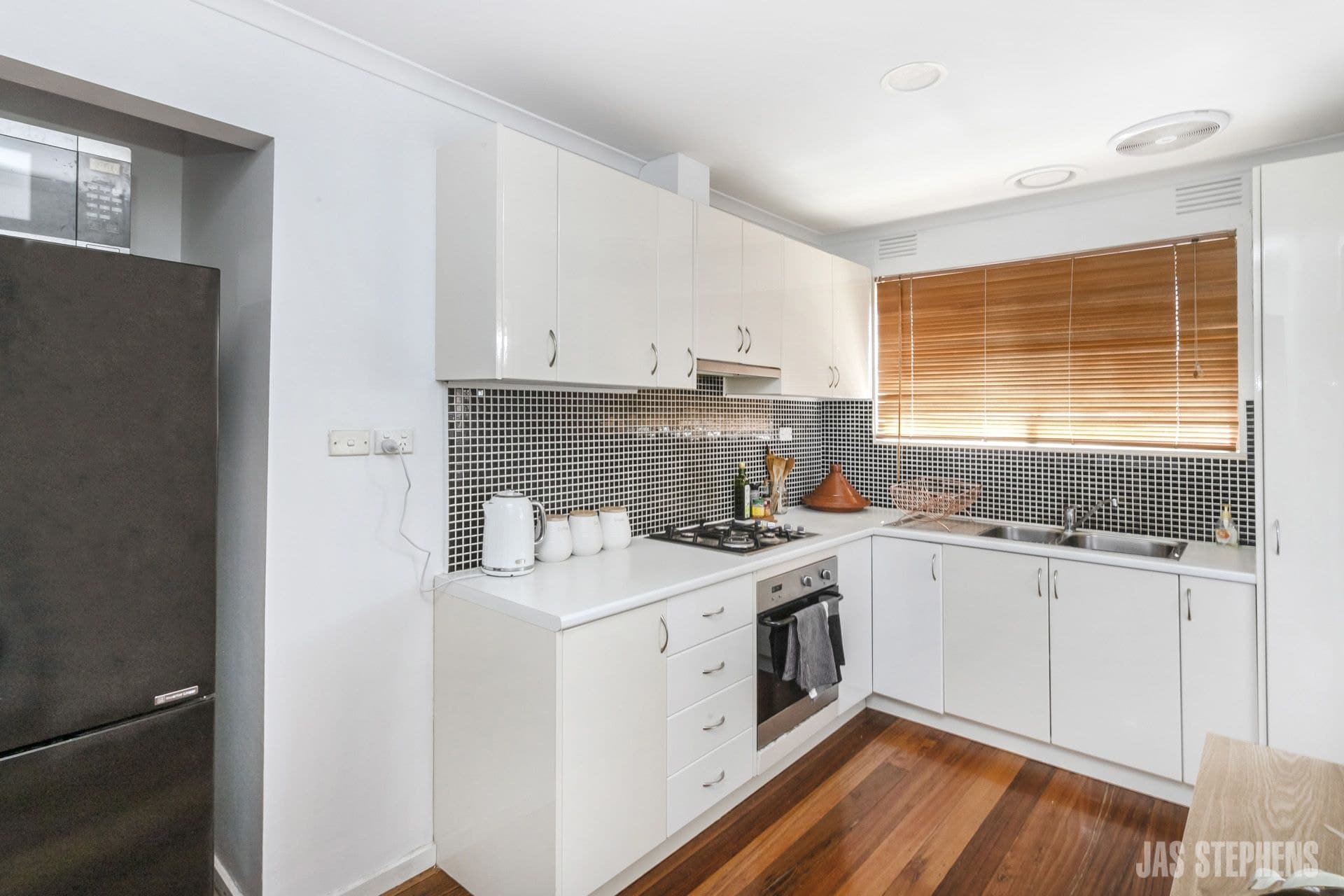 2/116 Blackshaws Road South Kingsville VIC, South Kingsville - Thumbnail 5