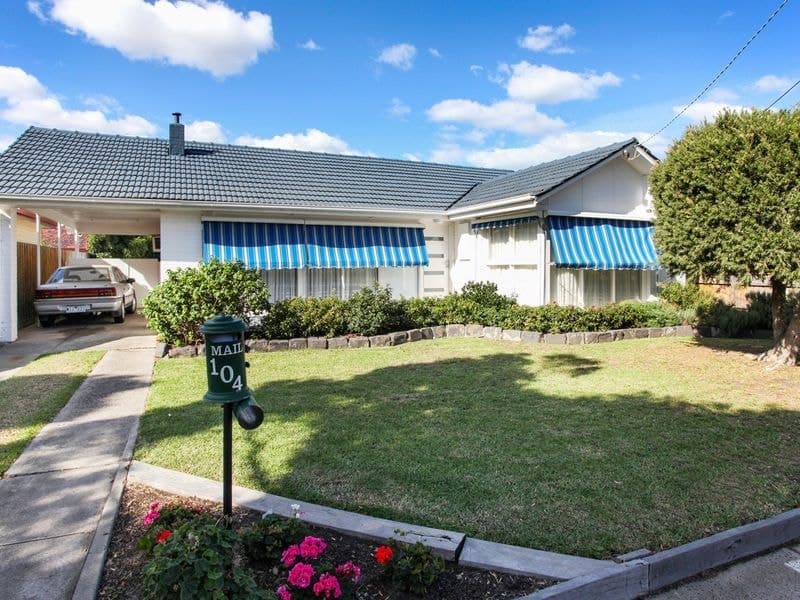 104 Seventh Avenue ALTONA NORTH VIC, Altona North - Thumbnail 2