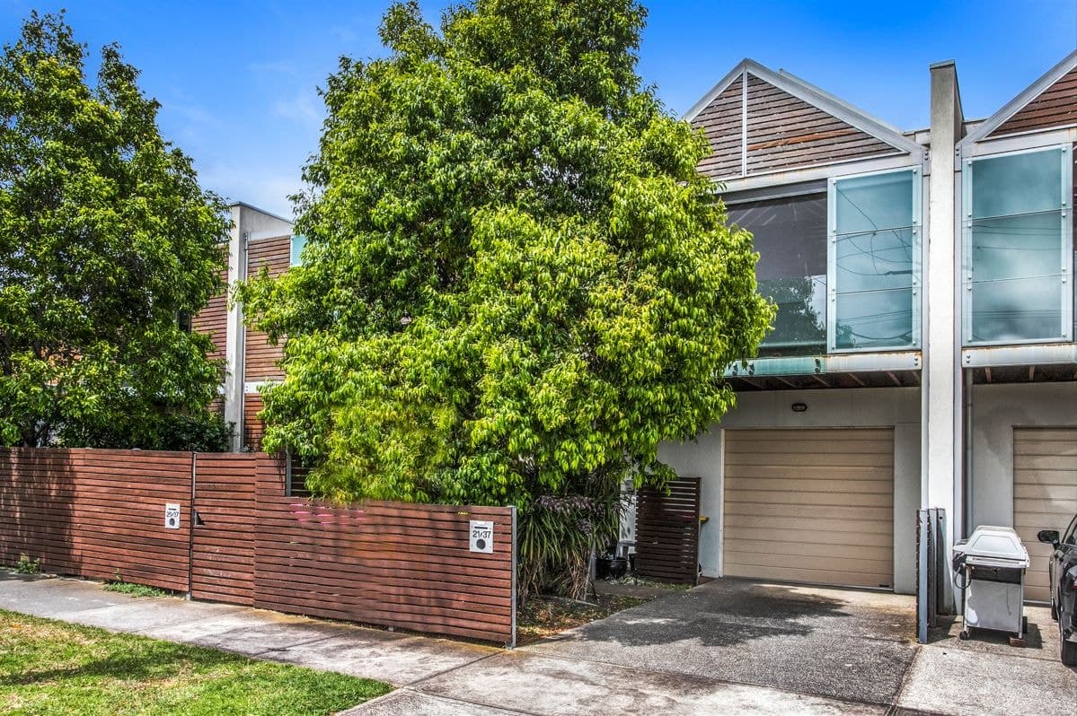 21/37 Stephen Street Yarraville VIC, Yarraville - Image 1