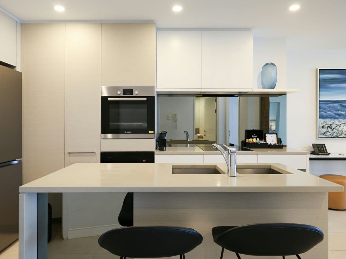 1203/4 The Esplanade, SURFERS PARADISE, Surfers Paradise - Thumbnail 3