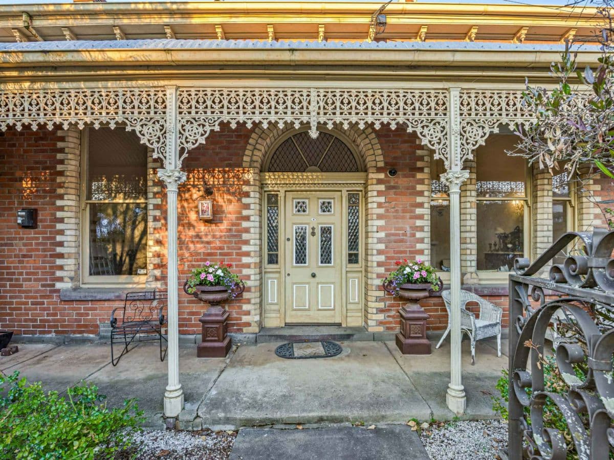 4 Loch Avenue, BALLARAT CENTRAL, Ballarat Central - Thumbnail 2