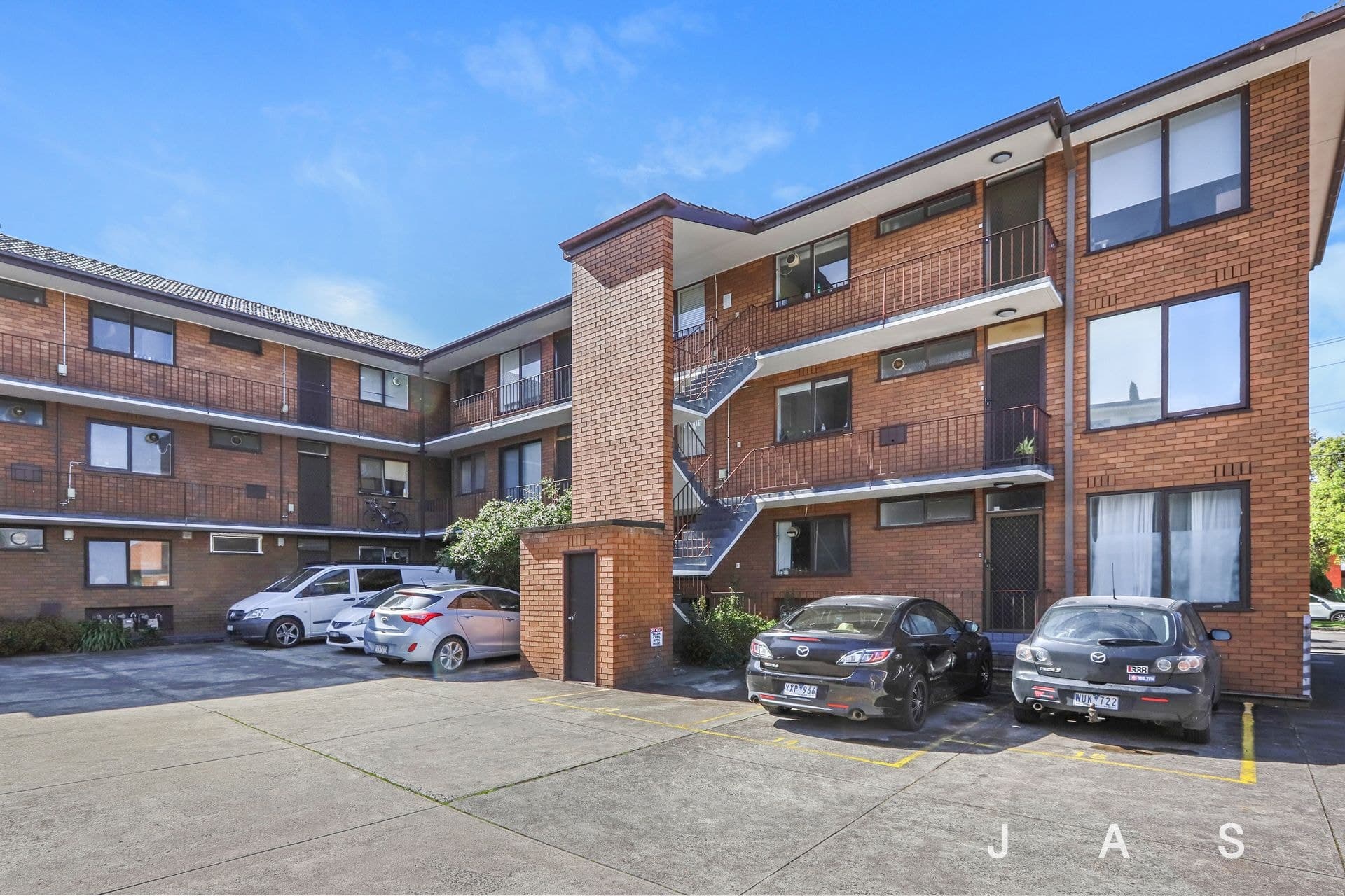 13/49 Napier Street Footscray VIC, Footscray - Image 1