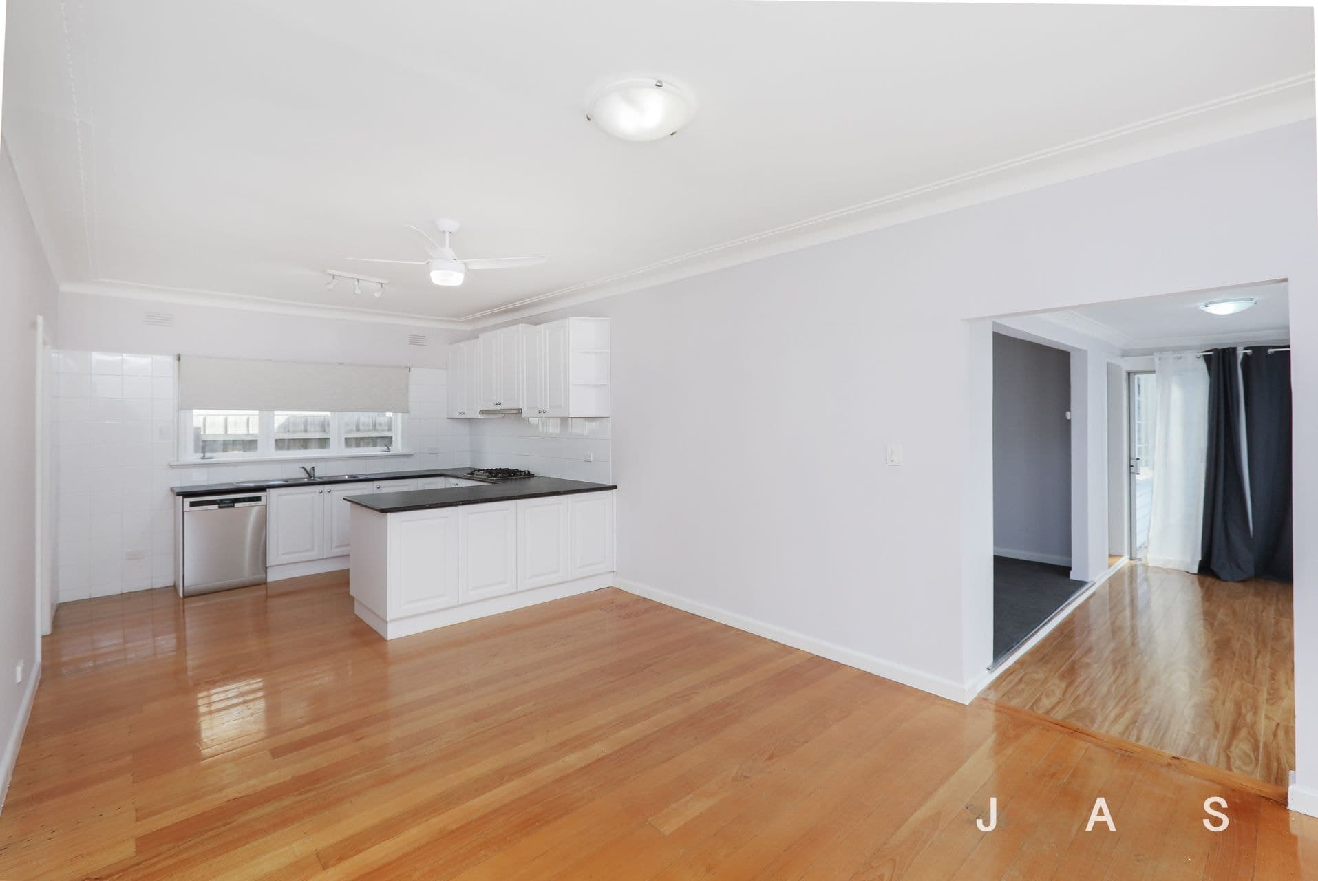 27 Adeney Street Yarraville VIC, Yarraville - Thumbnail 3