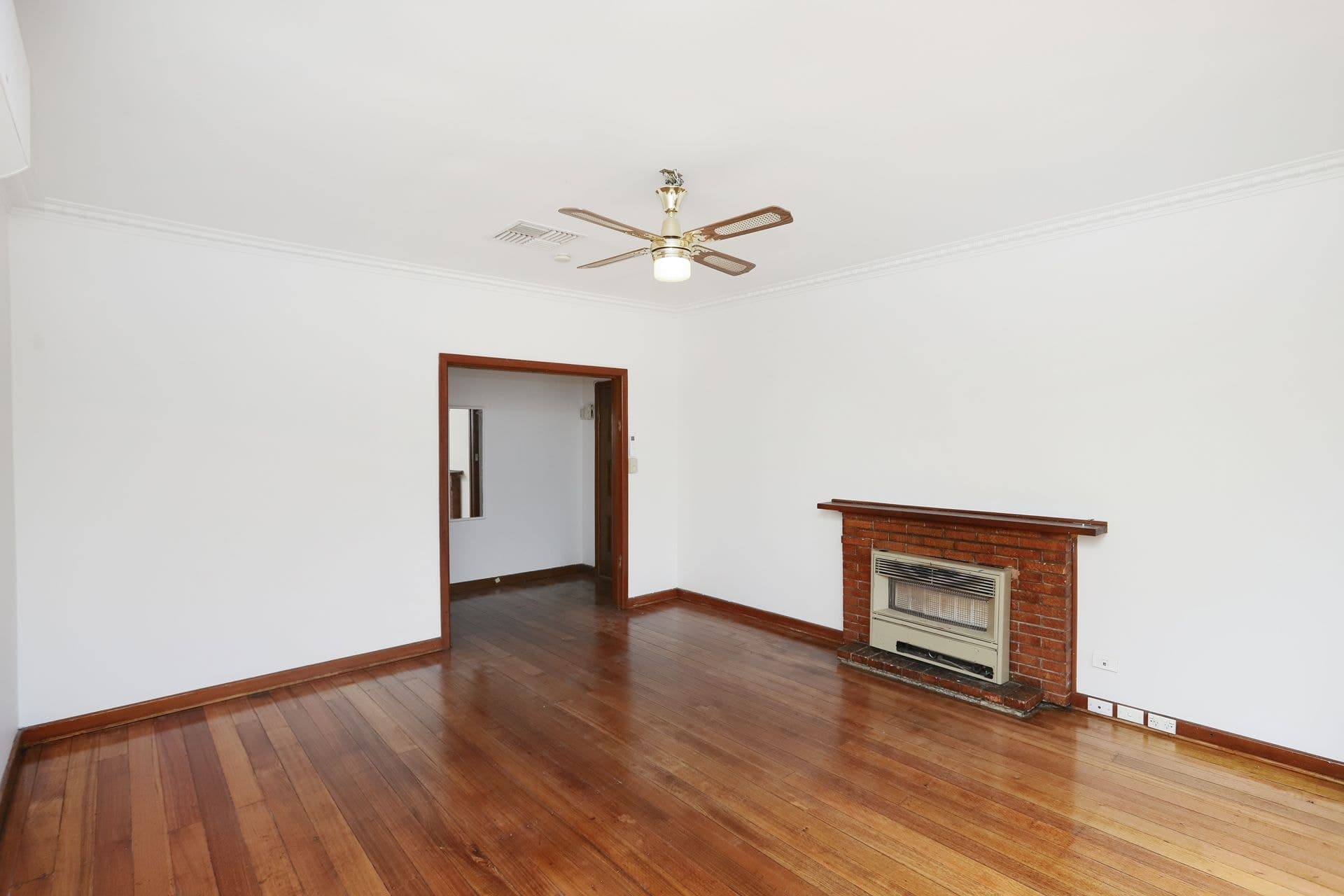 8 LeFevre Street Spotswood VIC, Spotswood - Thumbnail 3
