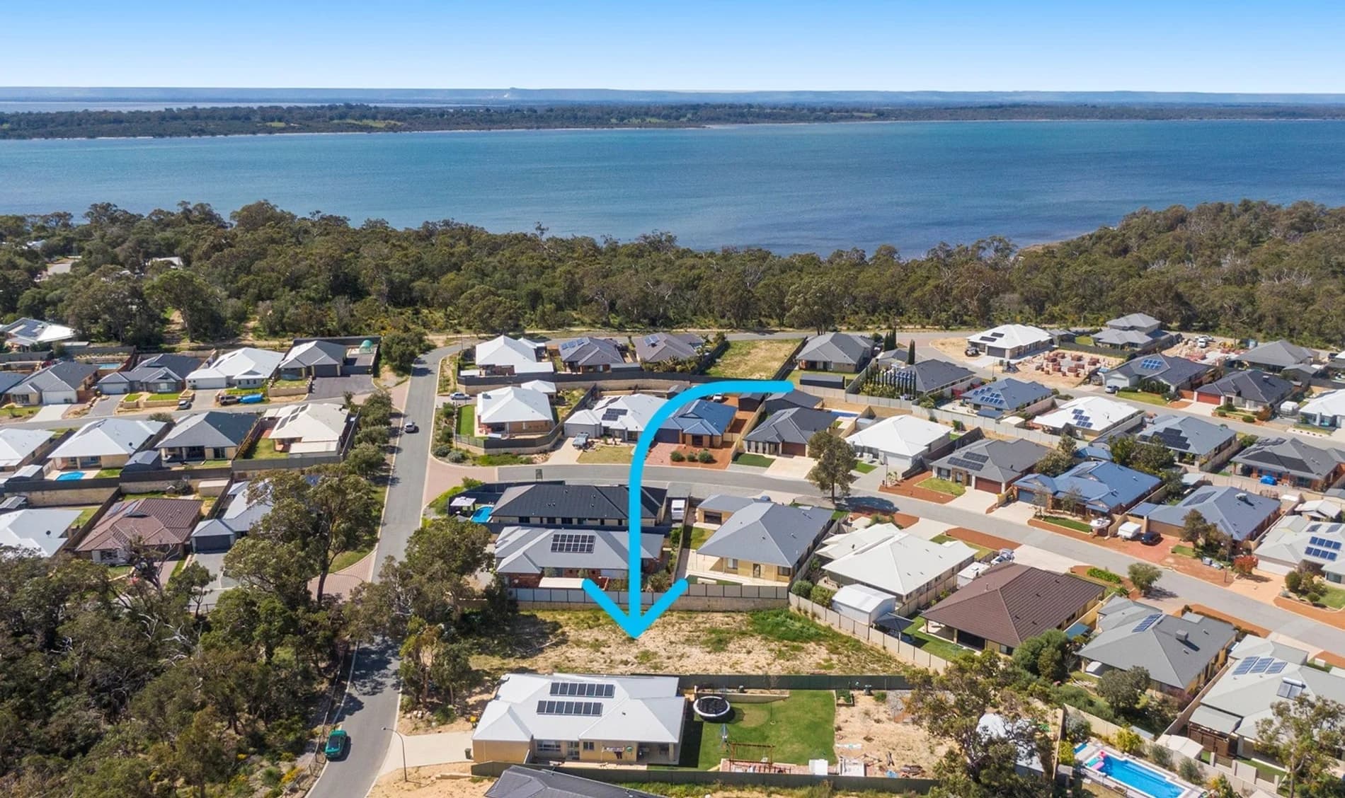 Enormous Block Facing Reserve, 43 Jinatong Loop, Dawesville WA 6211, Dawesville - Thumbnail 6