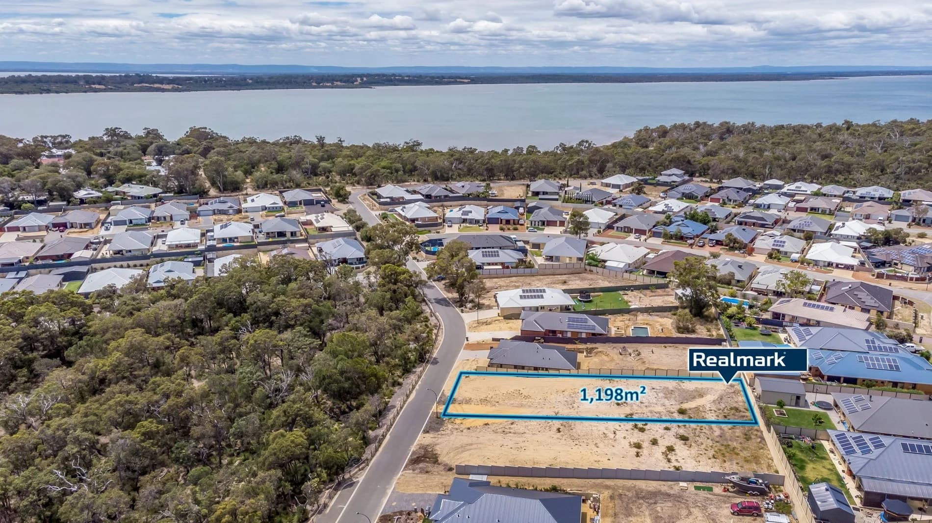 Enormous Block Facing Reserve, 51 Jinatong Loop, Dawesville WA 6211, Dawesville - Thumbnail 7