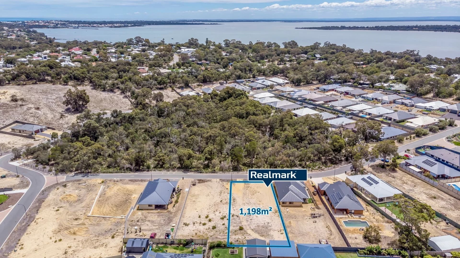 Enormous Block Facing Reserve, 51 Jinatong Loop, Dawesville WA 6211, Dawesville - Thumbnail 8