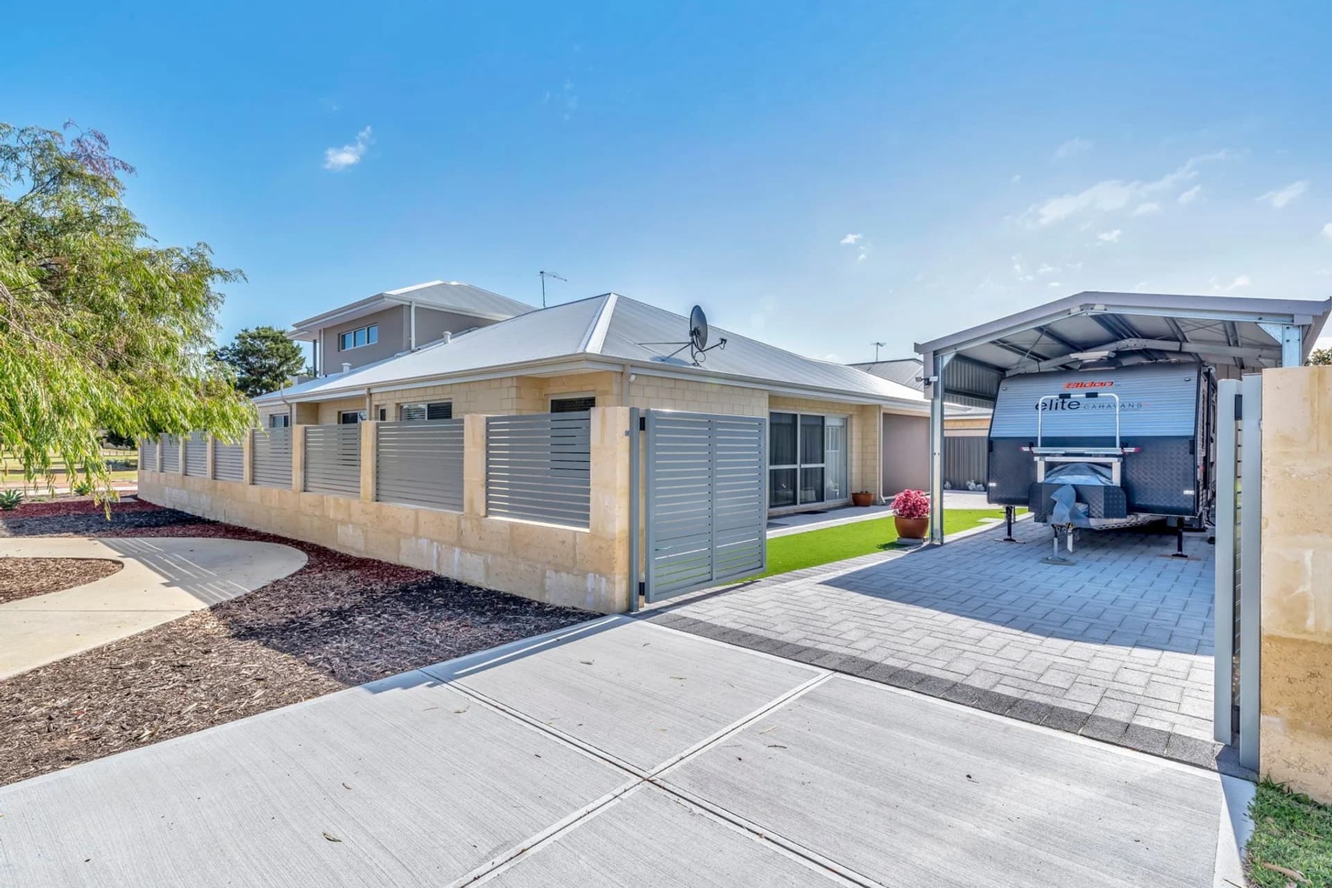 Meticulously Built Home, 2 Bridgewater Boulevard, Erskine WA 6210, Erskine - Thumbnail 8