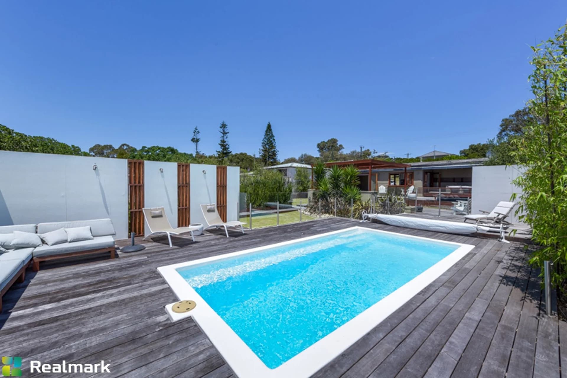 Unique Beach House, 10 Bay View Crescent, Dawesville WA 6211, Dawesville - Thumbnail 8