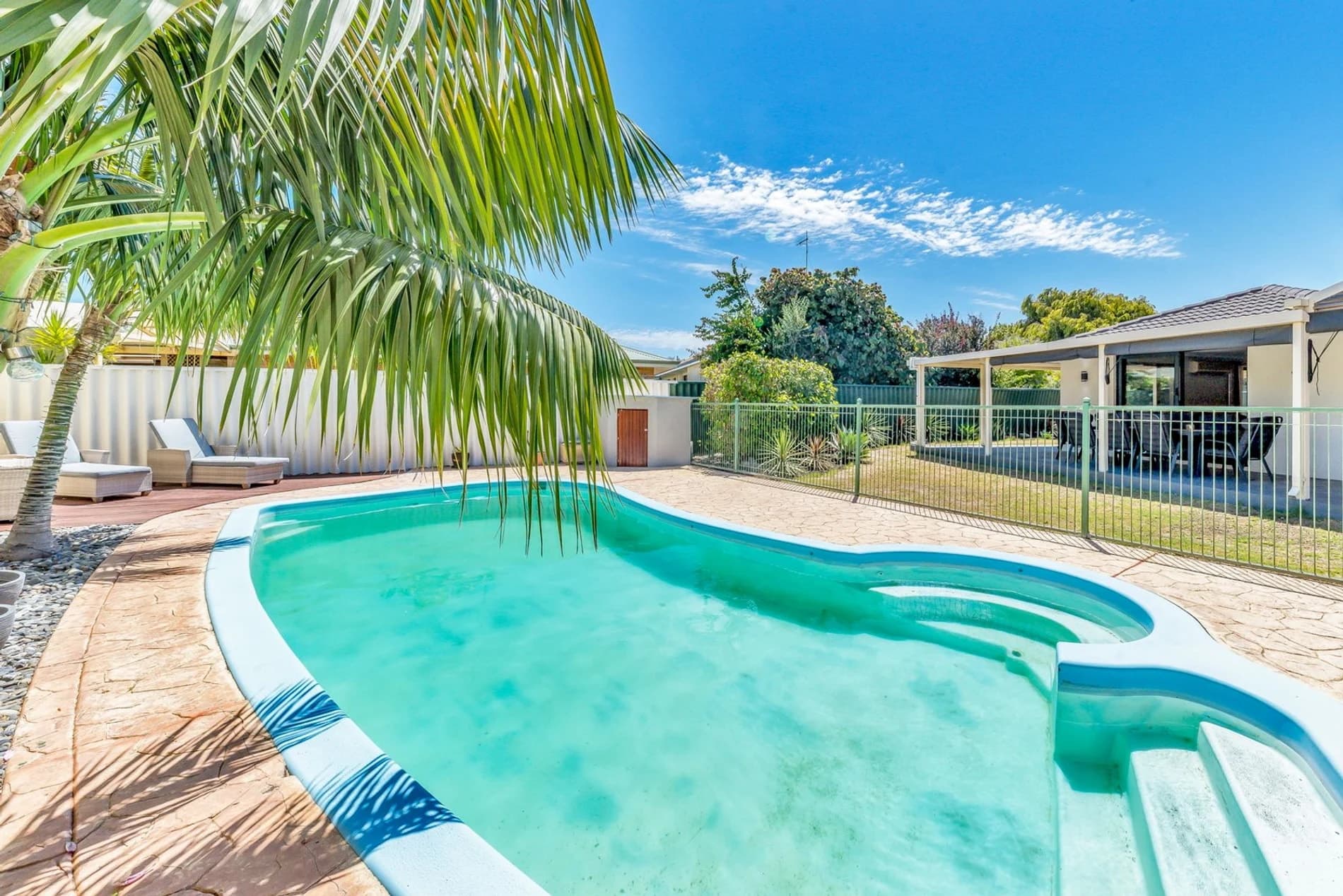 Remodelled, Restyled, Ready for your Family to Enjoy, 2 Ash Court, Halls Head WA 6210, Restyled - Thumbnail 7