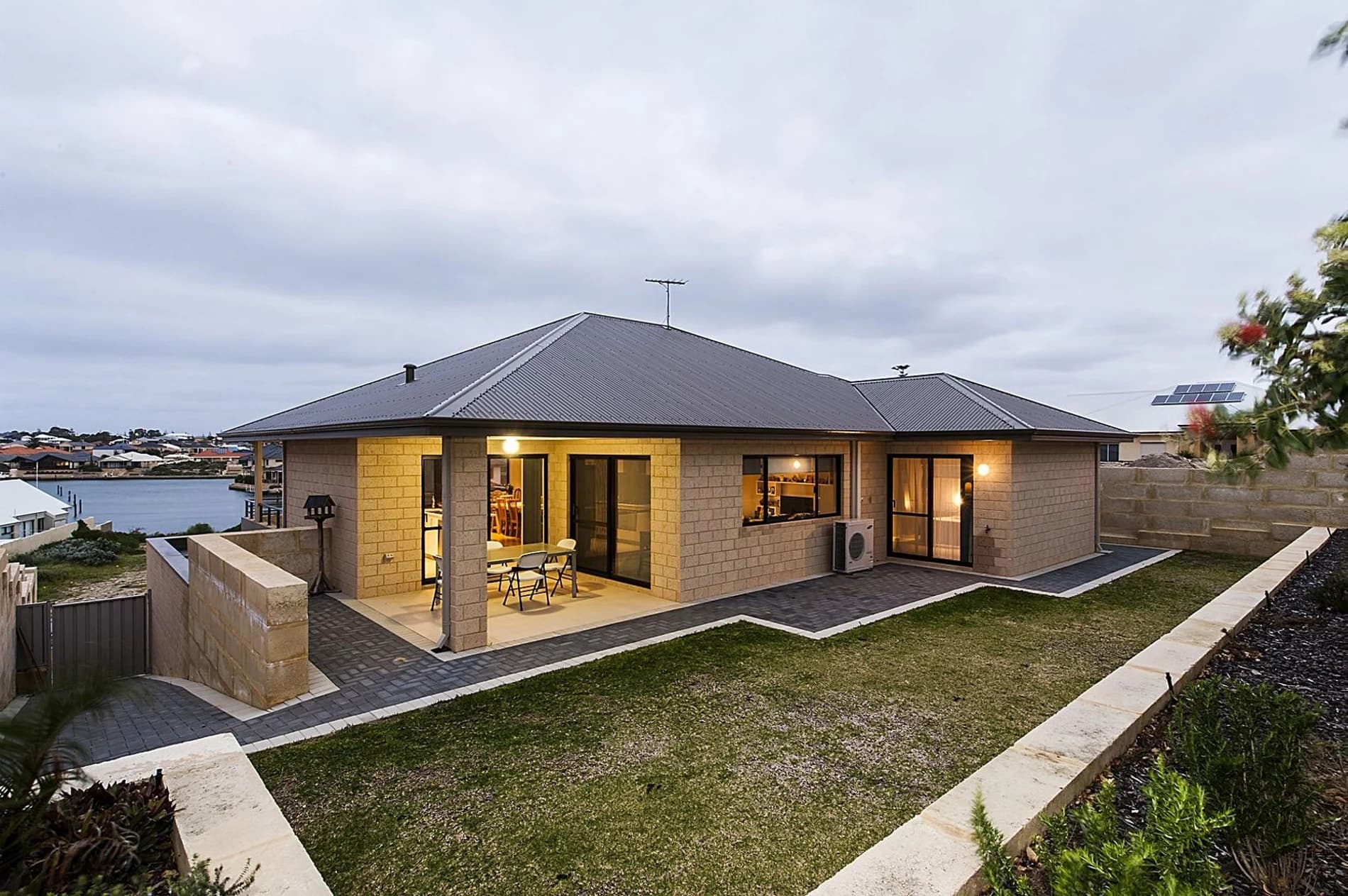 DREAM BEACHSIDE HOME!, 46 Voyager Close, Wannanup WA 6210, Wannanup - Thumbnail 7