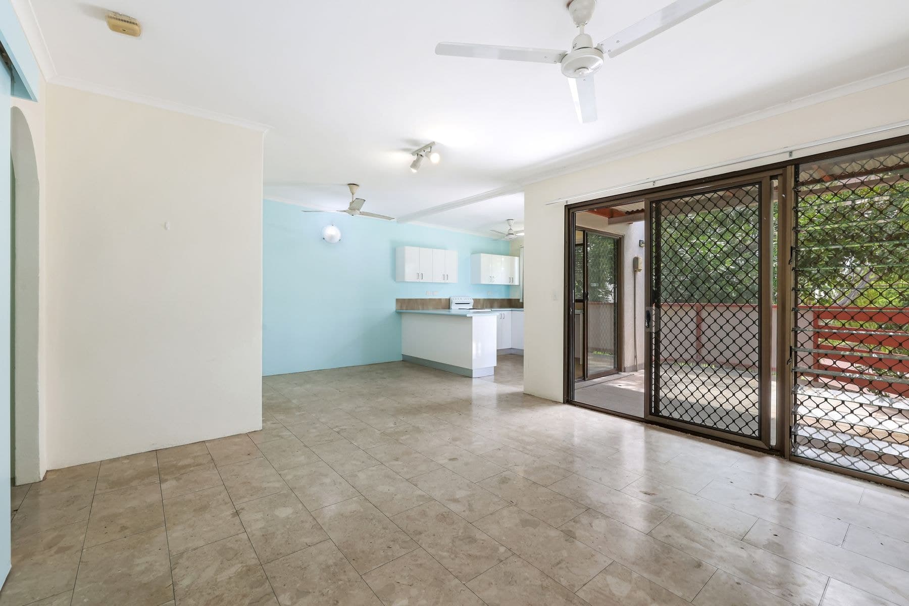 (Unit 86) 14/16 Hudson Fysh Avenue, Parap NT 0820, Parap - Image 1