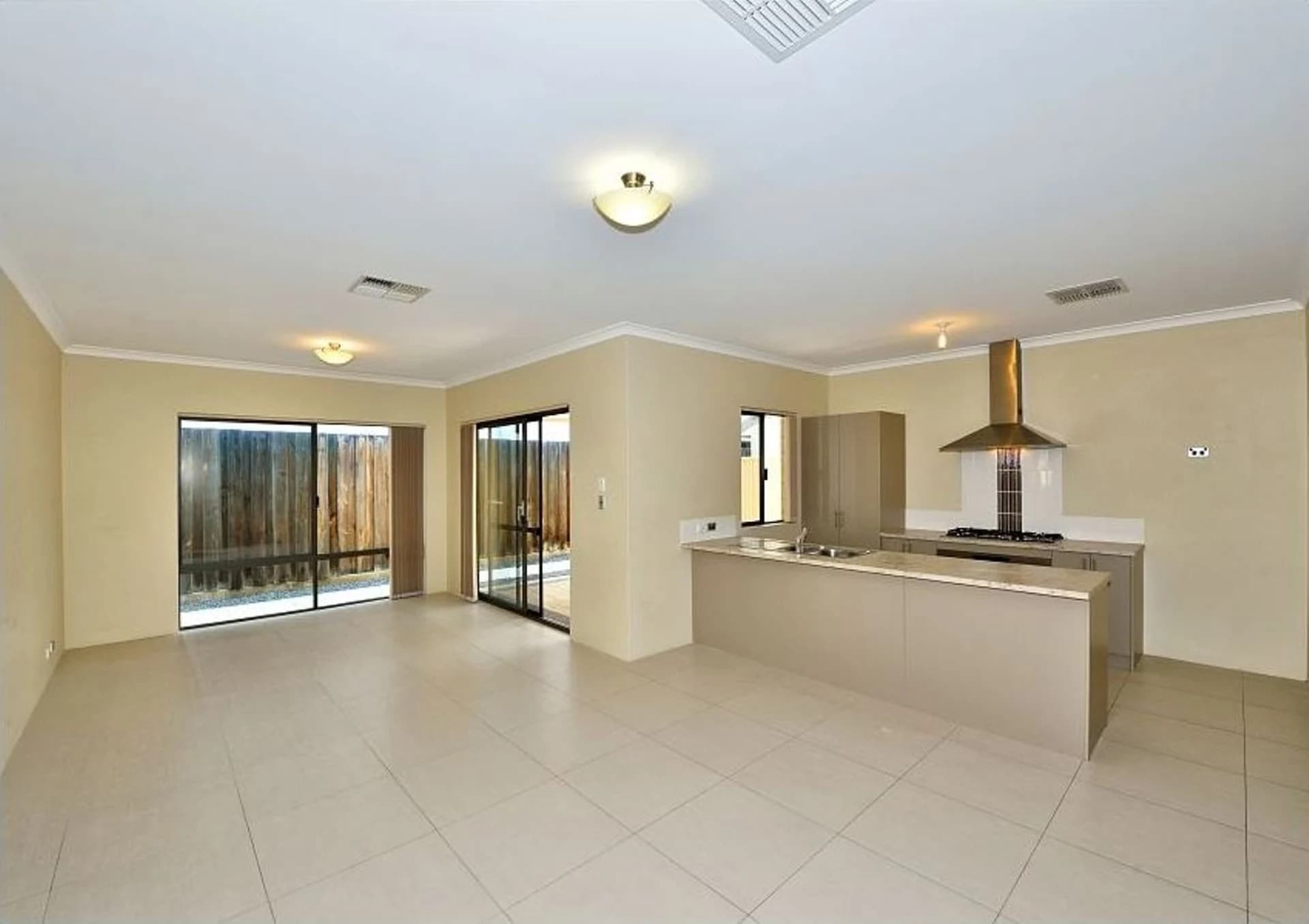 TIME TO MAKE YOUR MOVE, 22 Illyarrie Avenue, Falcon WA 6210, Falcon - Thumbnail 8