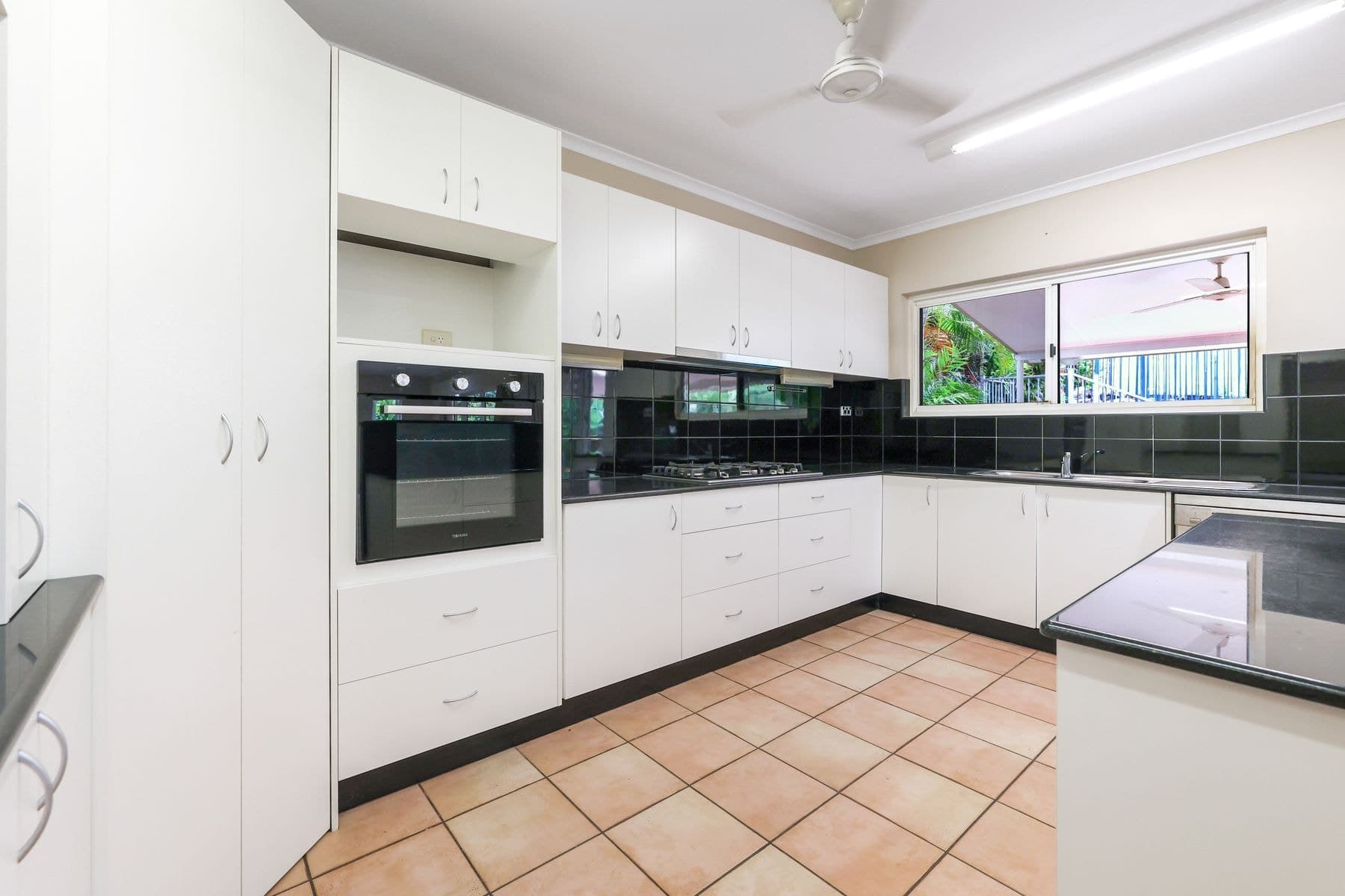 21 Cullen Bay Crescent, Larrakeyah NT 0820, Larrakeyah - Thumbnail 6