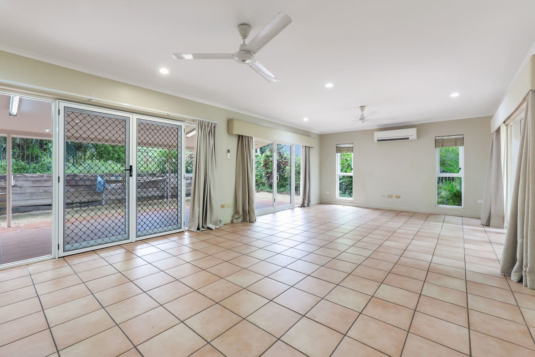 21 Cullen Bay Crescent, Larrakeyah NT 0820, Larrakeyah - Thumbnail 8