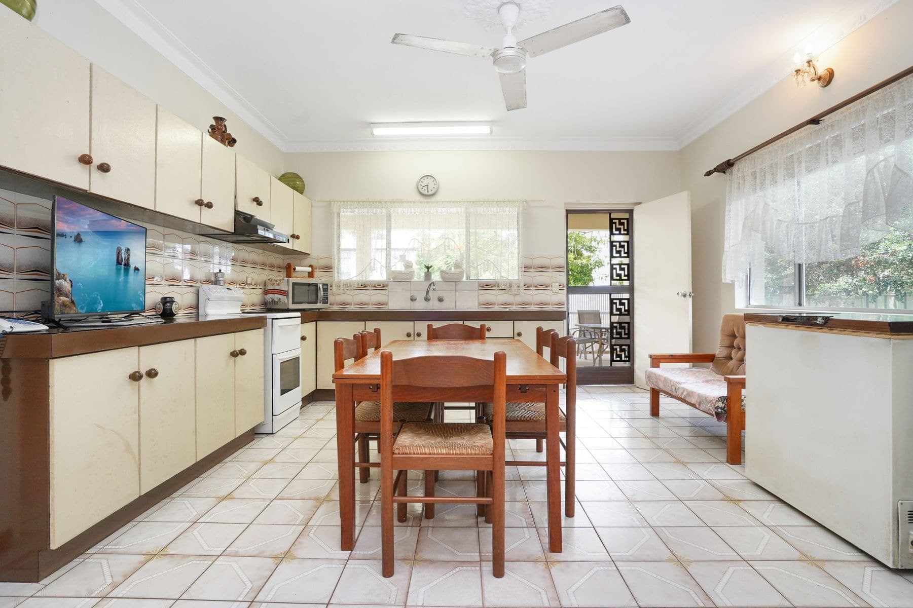 10 Kurrajong Crescent, Nightcliff NT 0810, Nightcliff - Thumbnail 5