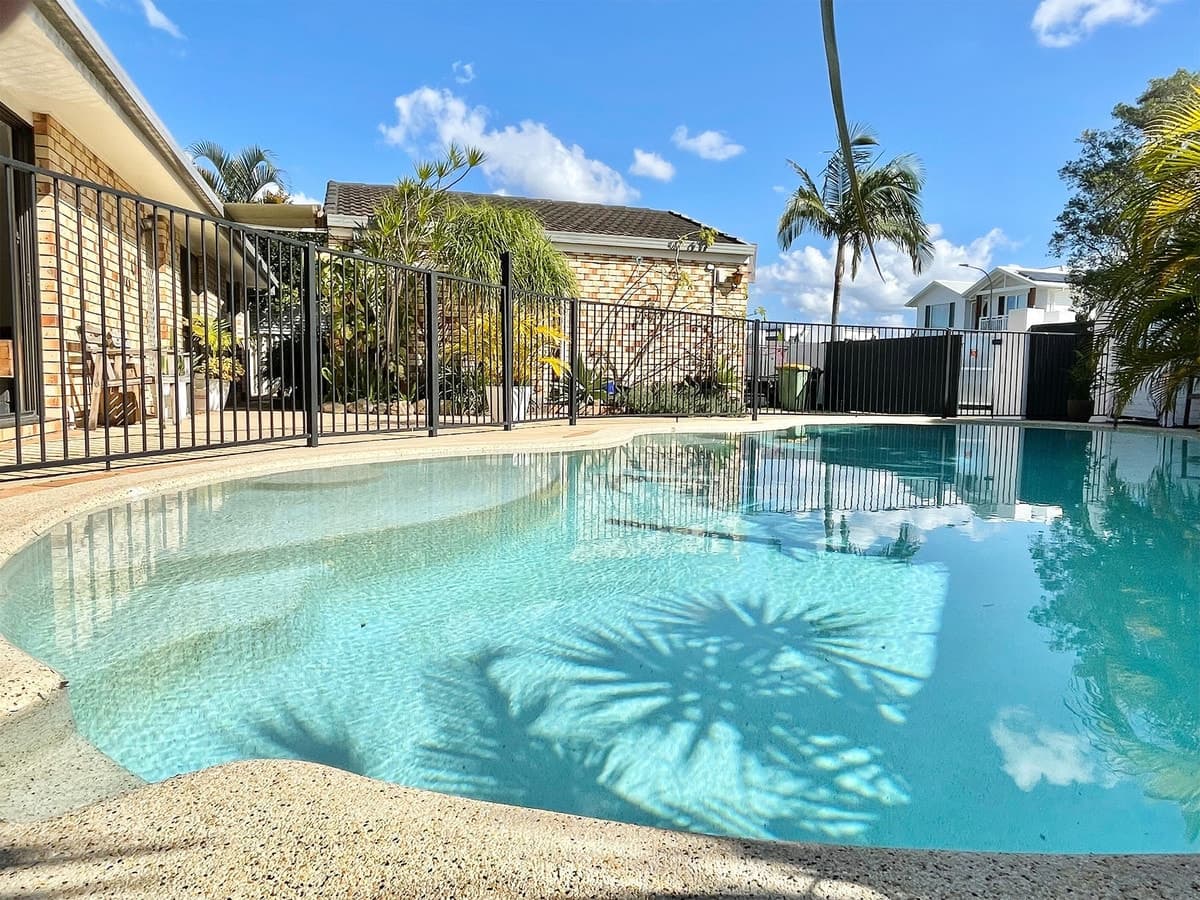 17 Spoonbill Court, Burleigh Waters, Burleigh Waters - Thumbnail 2