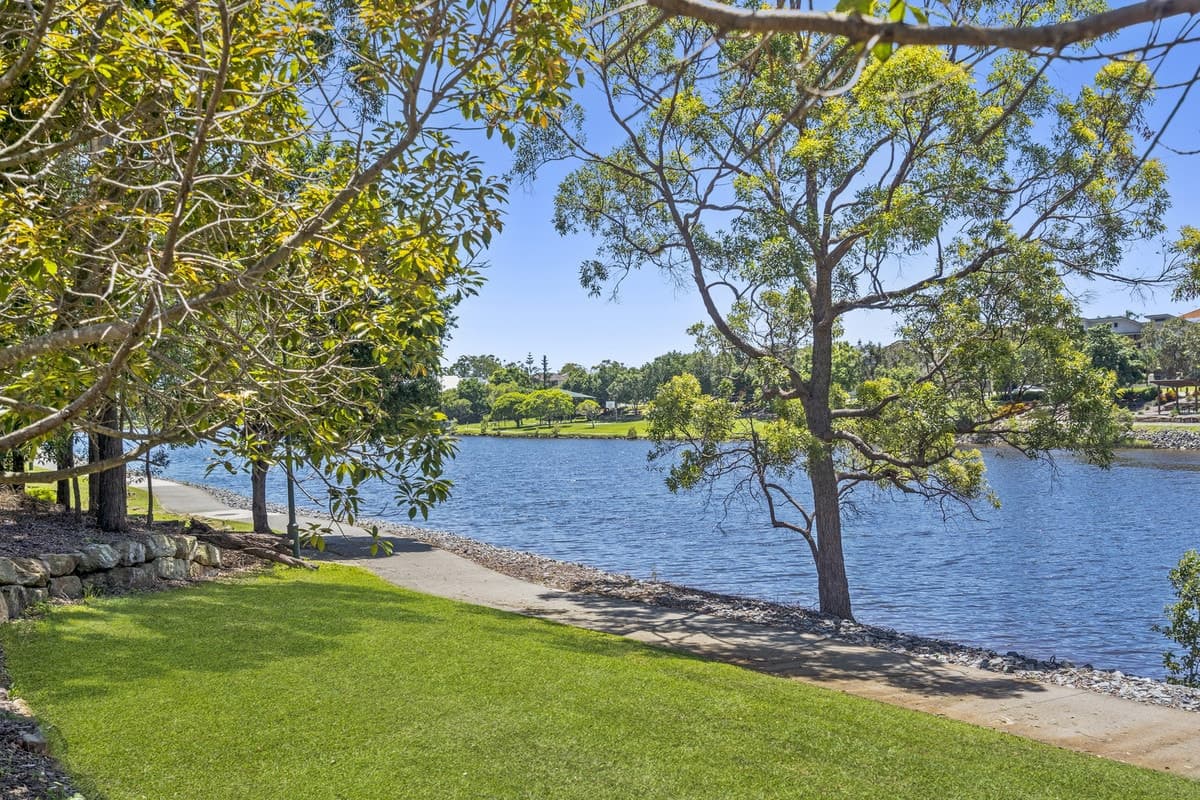 43 Bayswater Avenue, Varsity Lakes, Varsity Lakes - Thumbnail 3