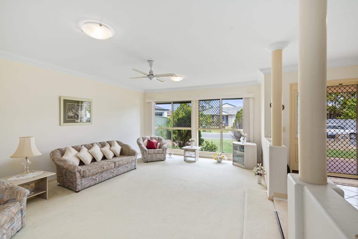 17 Nuthatch Street, Burleigh Waters, Burleigh Waters - Thumbnail 3