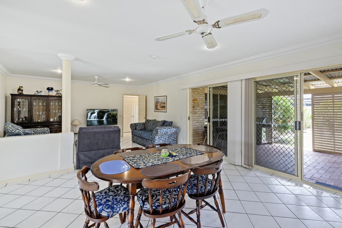 17 Nuthatch Street, Burleigh Waters, Burleigh Waters - Thumbnail 5