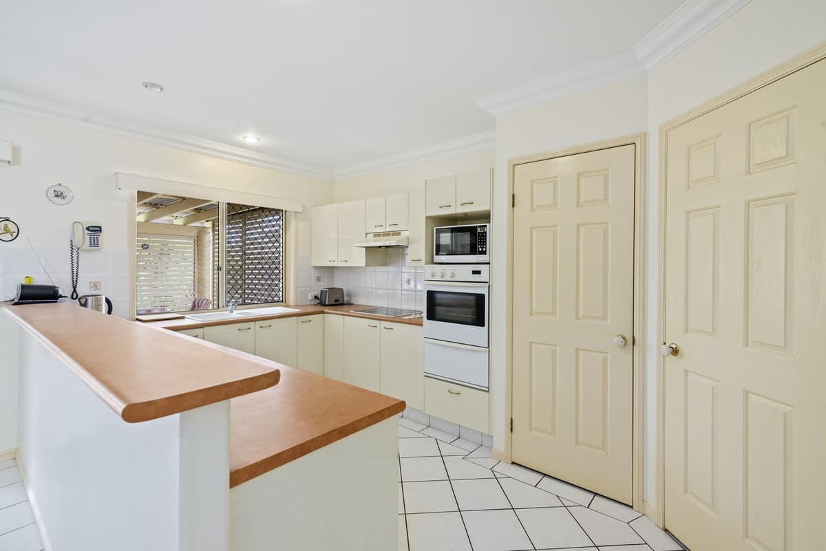 17 Nuthatch Street, Burleigh Waters, Burleigh Waters - Thumbnail 7