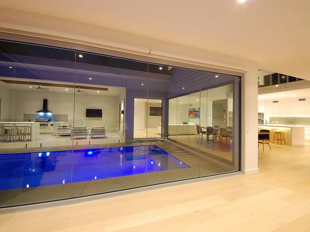 30 Banksia Broadway, BURLEIGH WATERS, Burleigh Waters - Thumbnail 2