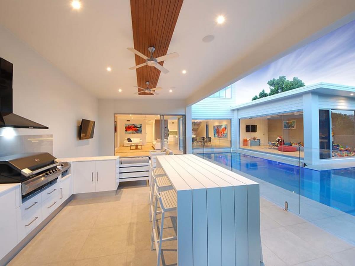 30 Banksia Broadway, BURLEIGH WATERS, Burleigh Waters - Thumbnail 3