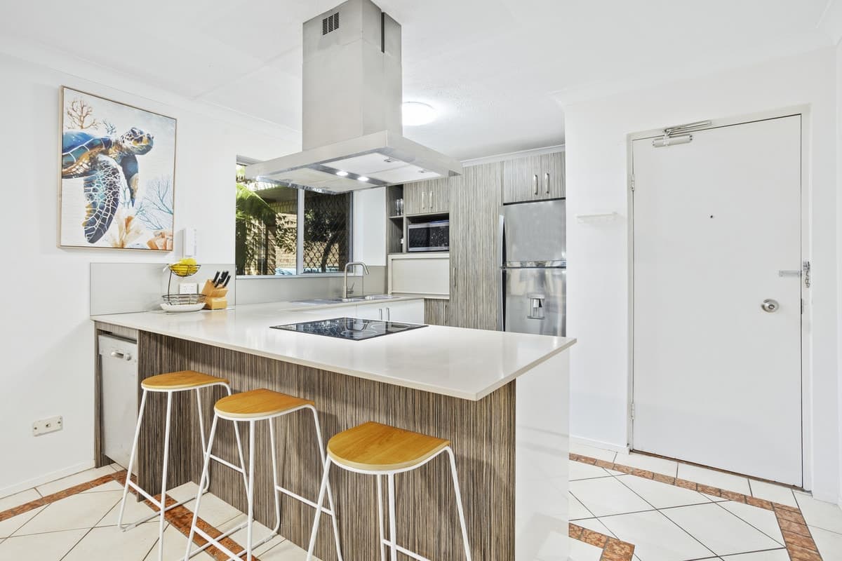 2/9 Ewart Street, BURLEIGH HEADS, Burleigh Heads - Thumbnail 3