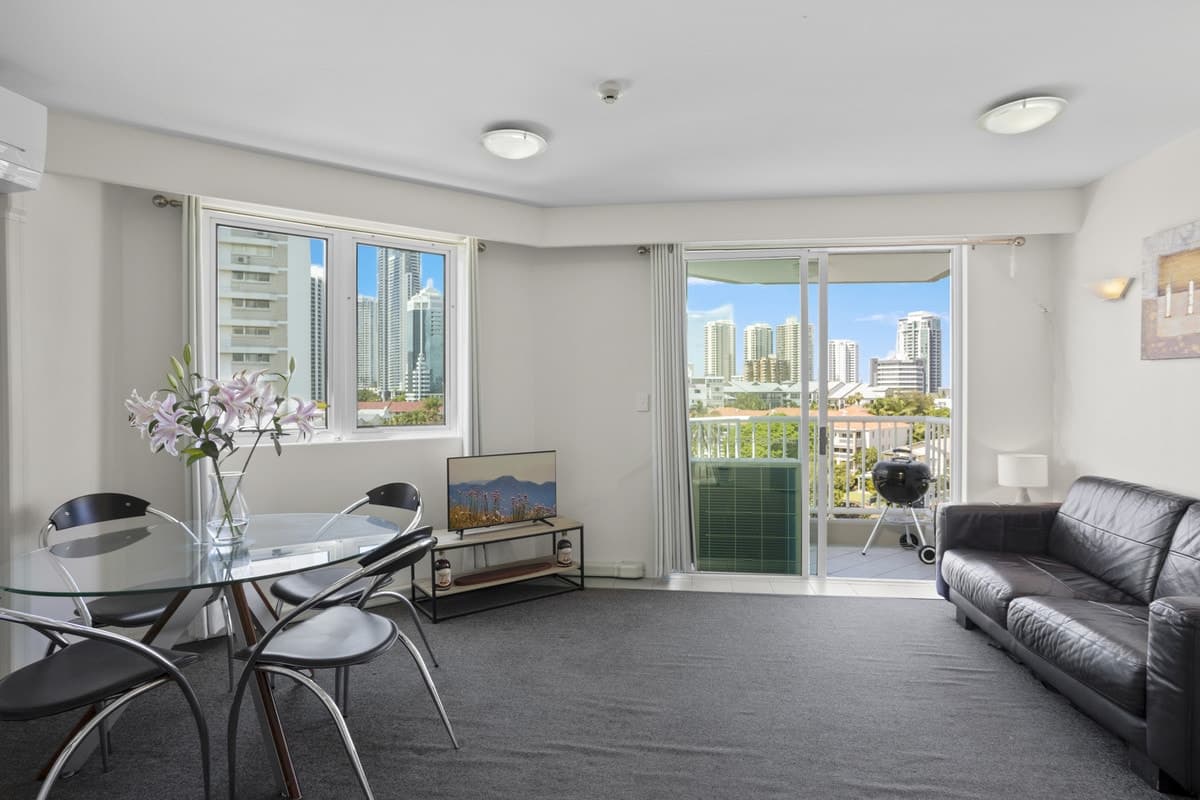 502/7 Mallana Street, Surfers Paradise, Surfers Paradise - Thumbnail 2