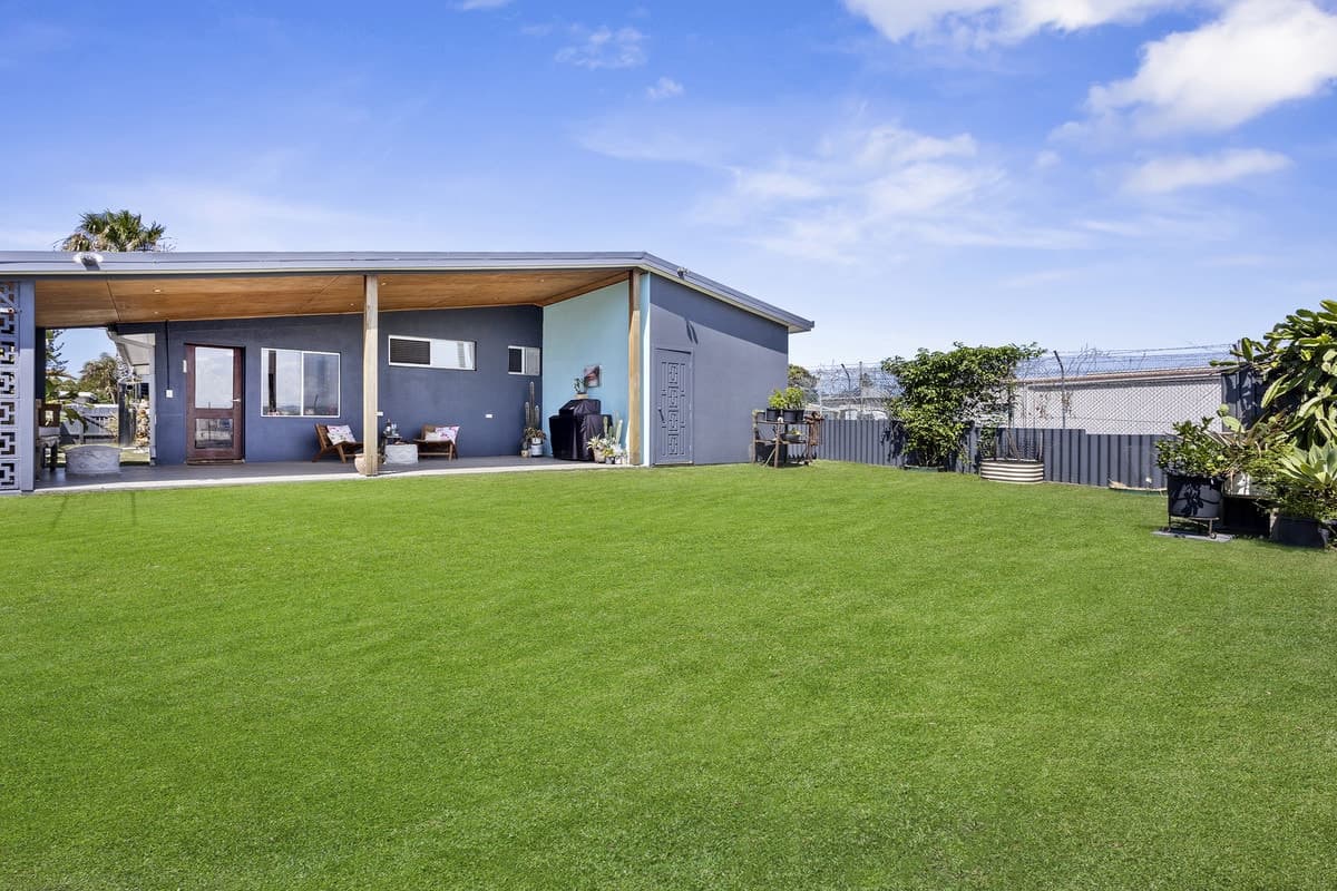 294 Adina Avenue, Bilinga, Bilinga - Image 1