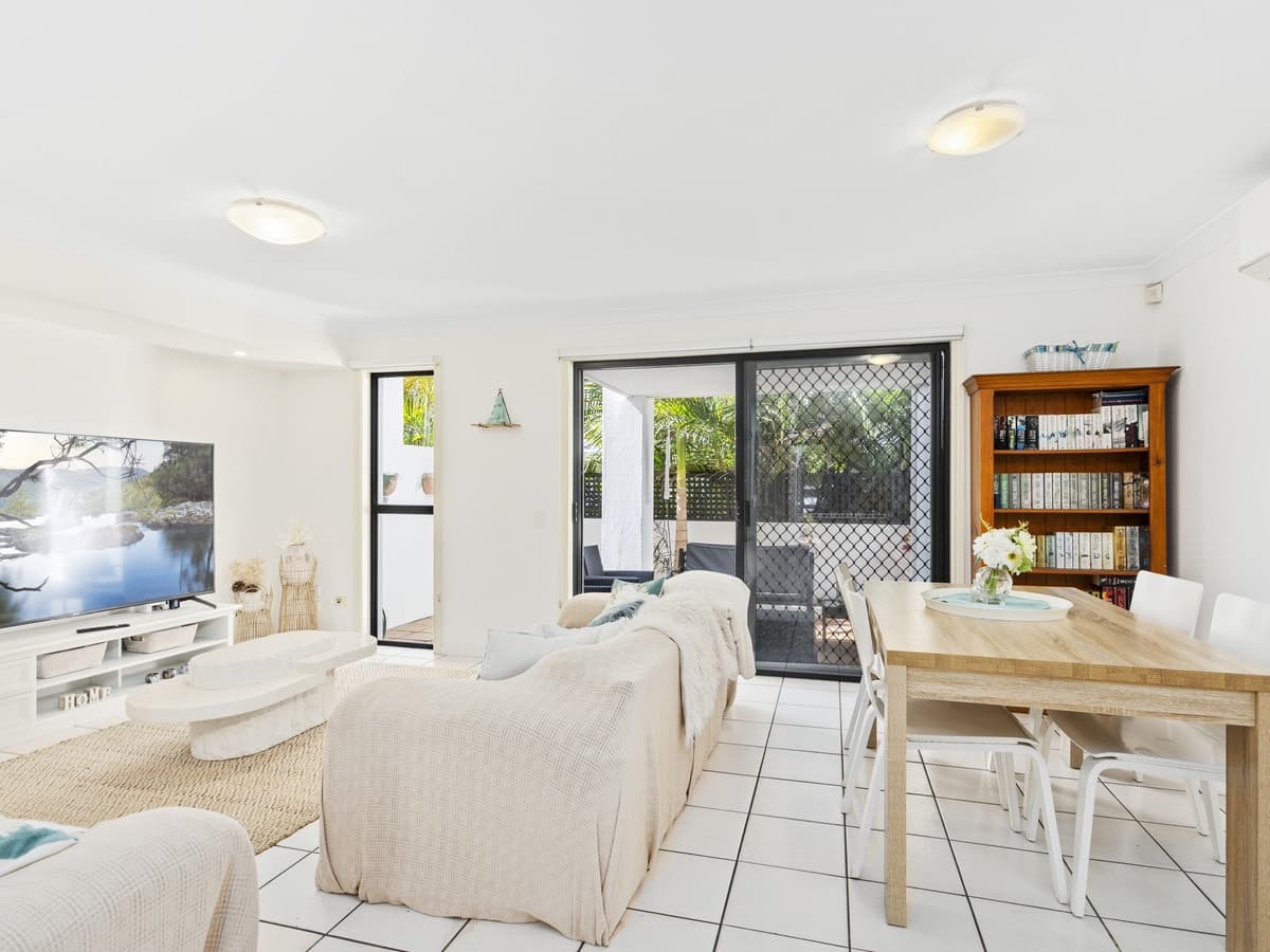 301/2214 Gold Coast Highway, Mermaid Waters, Mermaid Waters - Thumbnail 5