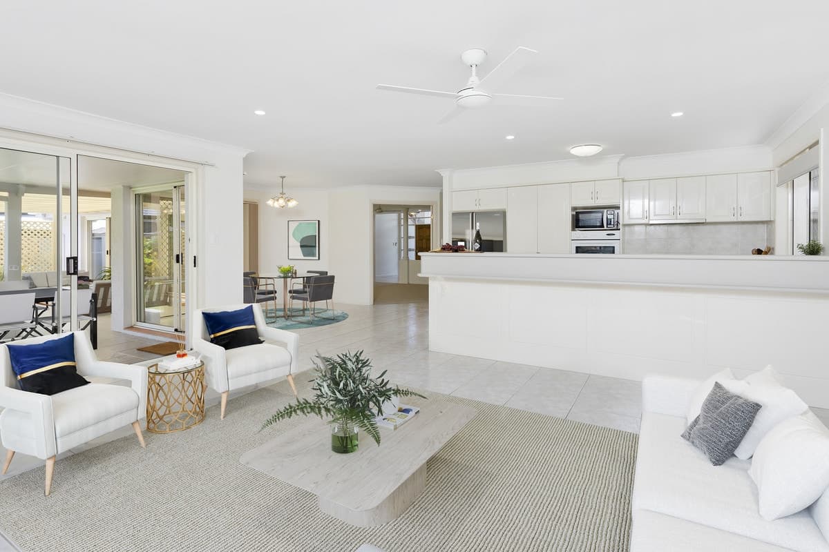 13 Coral Sea Court, Burleigh Waters, Burleigh Waters - Thumbnail 5