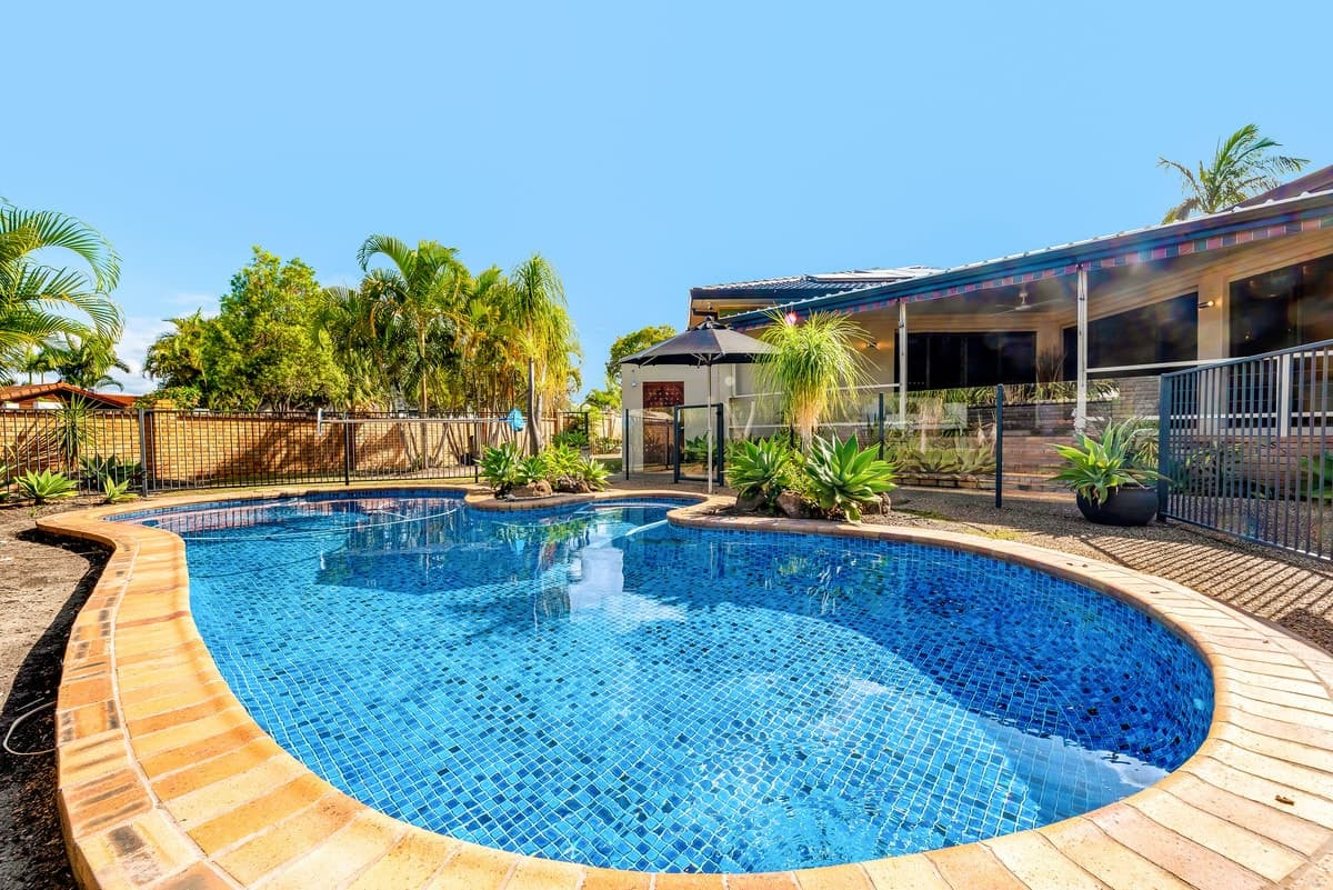 15 Whitehead Drive, BURLEIGH WATERS, Burleigh Waters - Thumbnail 3