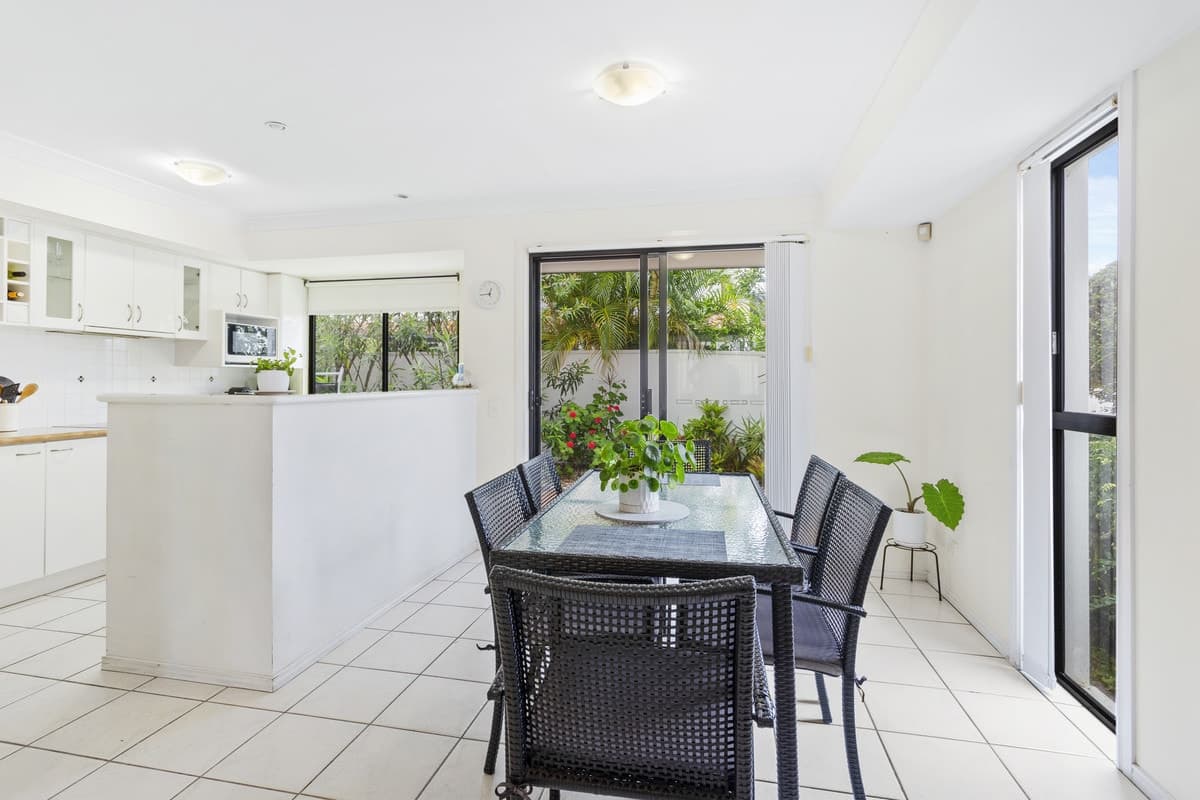 1801/2214 Gold Coast Highway, Mermaid Waters, Mermaid Waters - Thumbnail 6