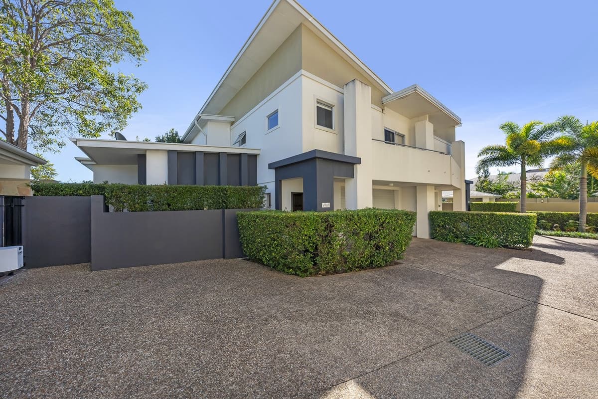 1/10 Valbonne Avenue, Varsity Lakes, Varsity Lakes - Image 1