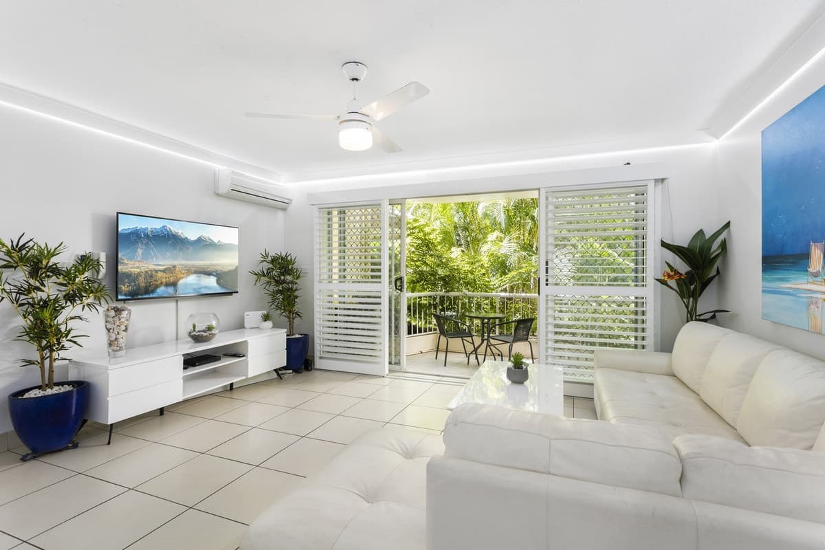 11/27 Wharf Road, Surfers Paradise, Surfers Paradise - Image 1