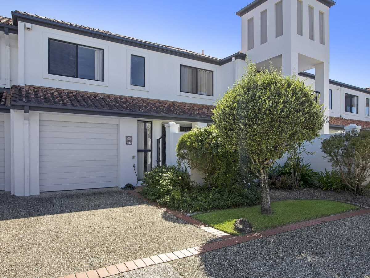 803/2214 Gold Coast Highway, Mermaid Waters, Mermaid Waters - Thumbnail 2
