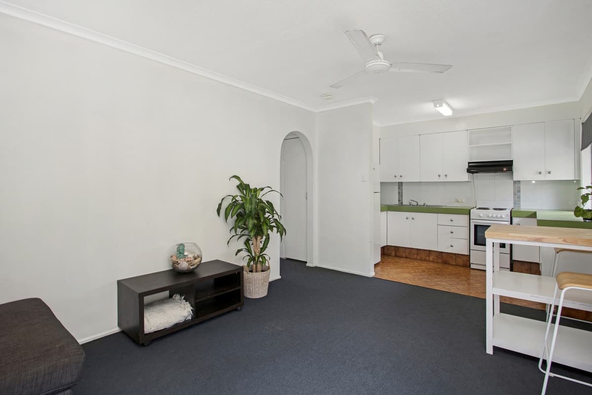 2/991-993 Gold Coast Highway, Palm Beach, Palm Beach - Thumbnail 2