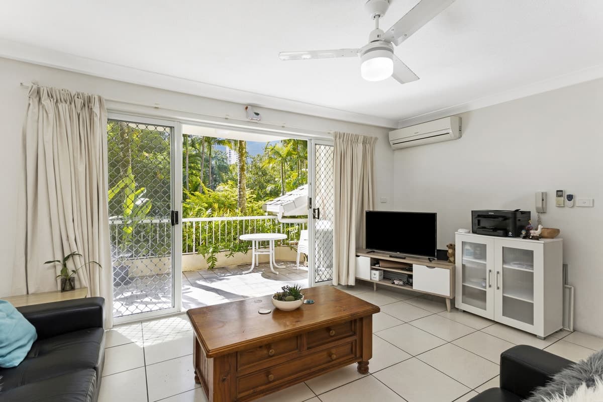 2/27 Wharf Road, Surfers Paradise, Surfers Paradise - Thumbnail 2