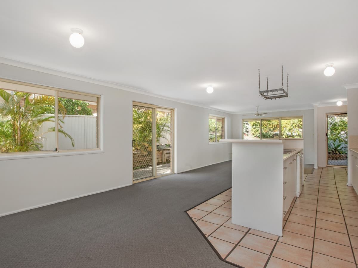 2/184 West Burleigh Road, Burleigh Heads, Burleigh Heads - Thumbnail 3