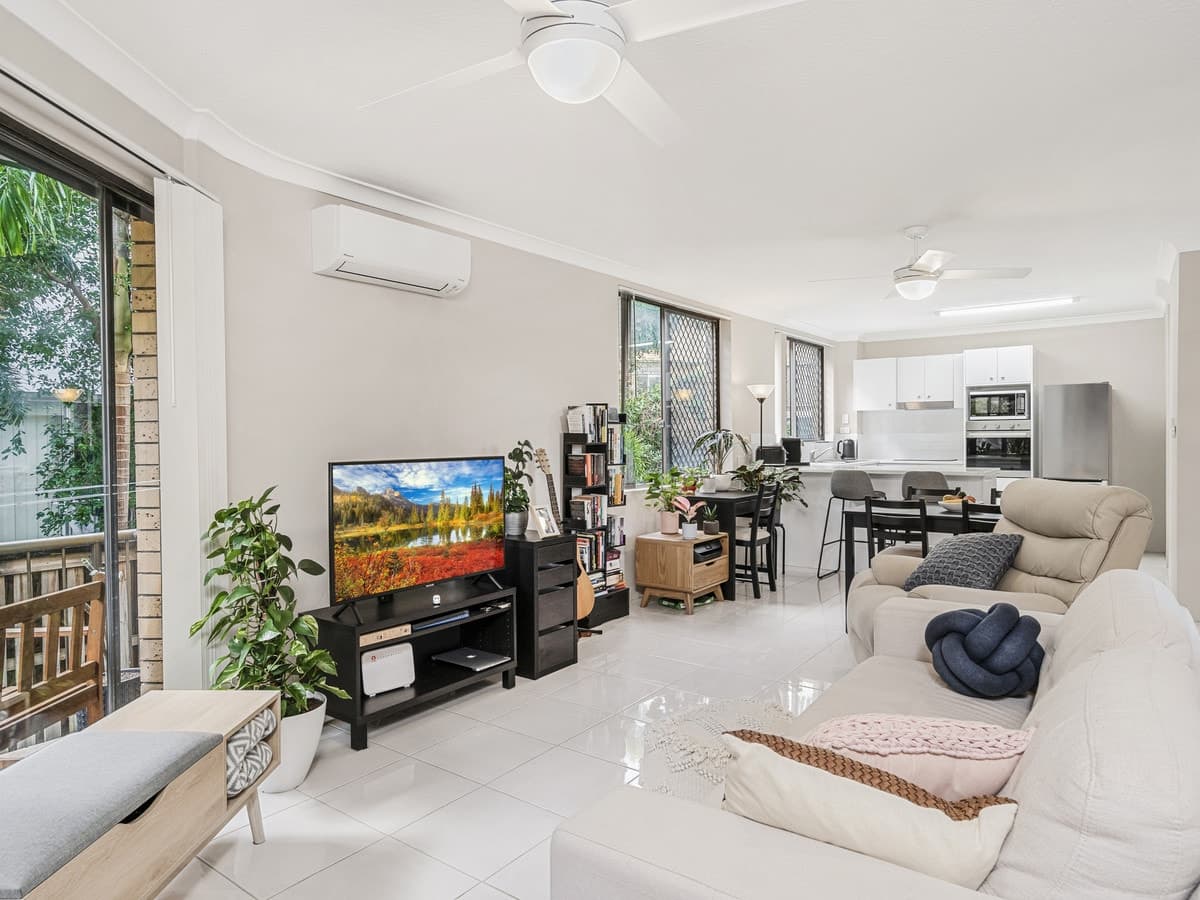 3/2325 Gold Coast Highway, Mermaid Beach, Mermaid Beach - Thumbnail 2