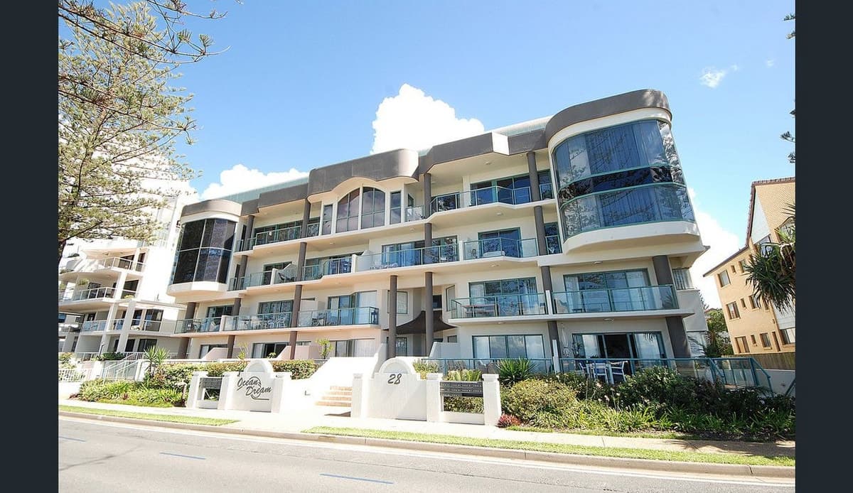 19/28 Marine Parade, Miami, Miami - Thumbnail 3