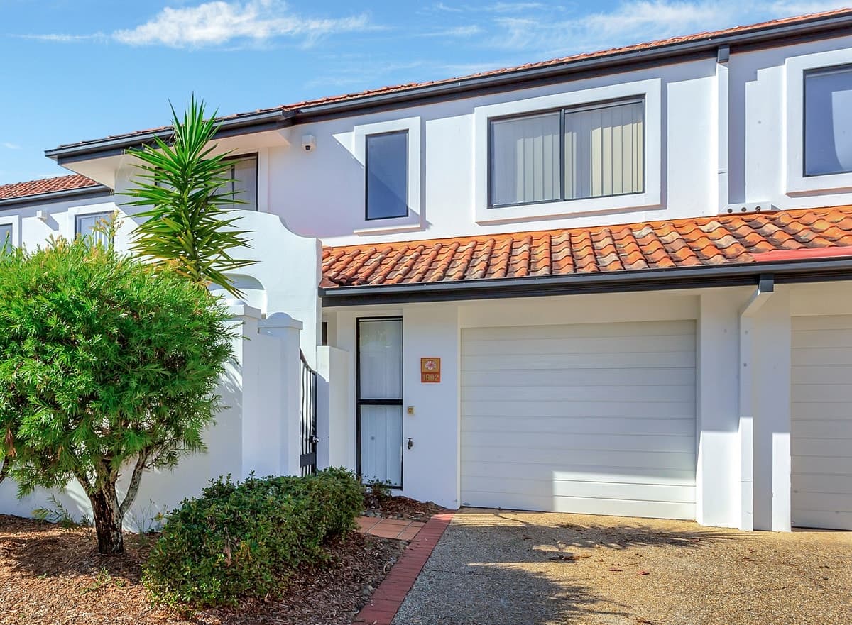 1902/2214 Gold Coast Highway, Mermaid Waters, Mermaid Waters - Image 1